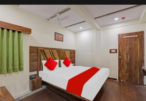 Hotel Swagat Inn Ахмедабад Екстериор снимка